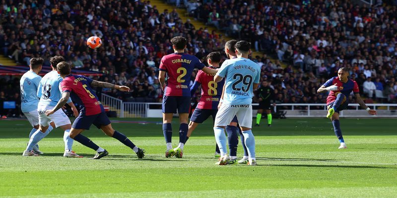 Đội hình ra sân dự kiến giữa Barcelona vs Celta Vigo